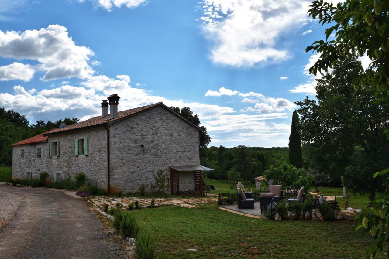 Cottage Al Merlo Olivo Buje Kültér fotó